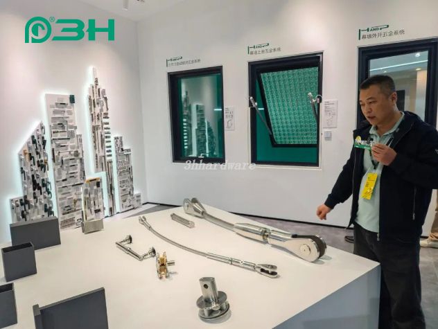 3H معدات البناء 15