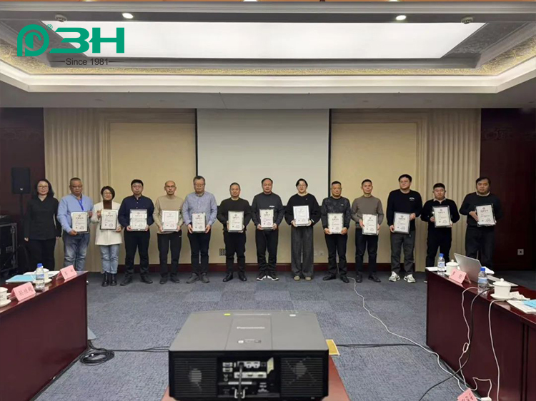 خبير 3 ساعات 2