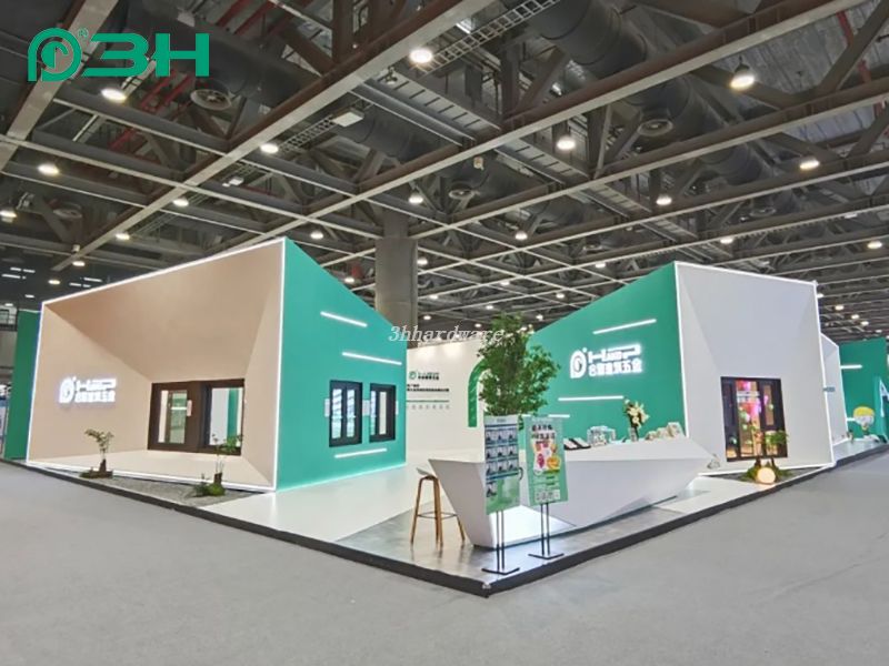 معرض الأجهزة الزجاجية 3