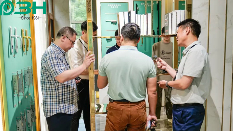 3h التعاون في الأجهزة 3